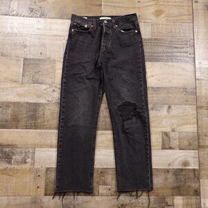 Levi’s Premium Wedgie Straight Jeans Women’s‎ 28 Black Distressed Denim